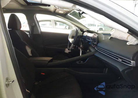 2022 Hyundai Elantra Sel from USA, damaged, VIN 5NPLN4AGXNH083755